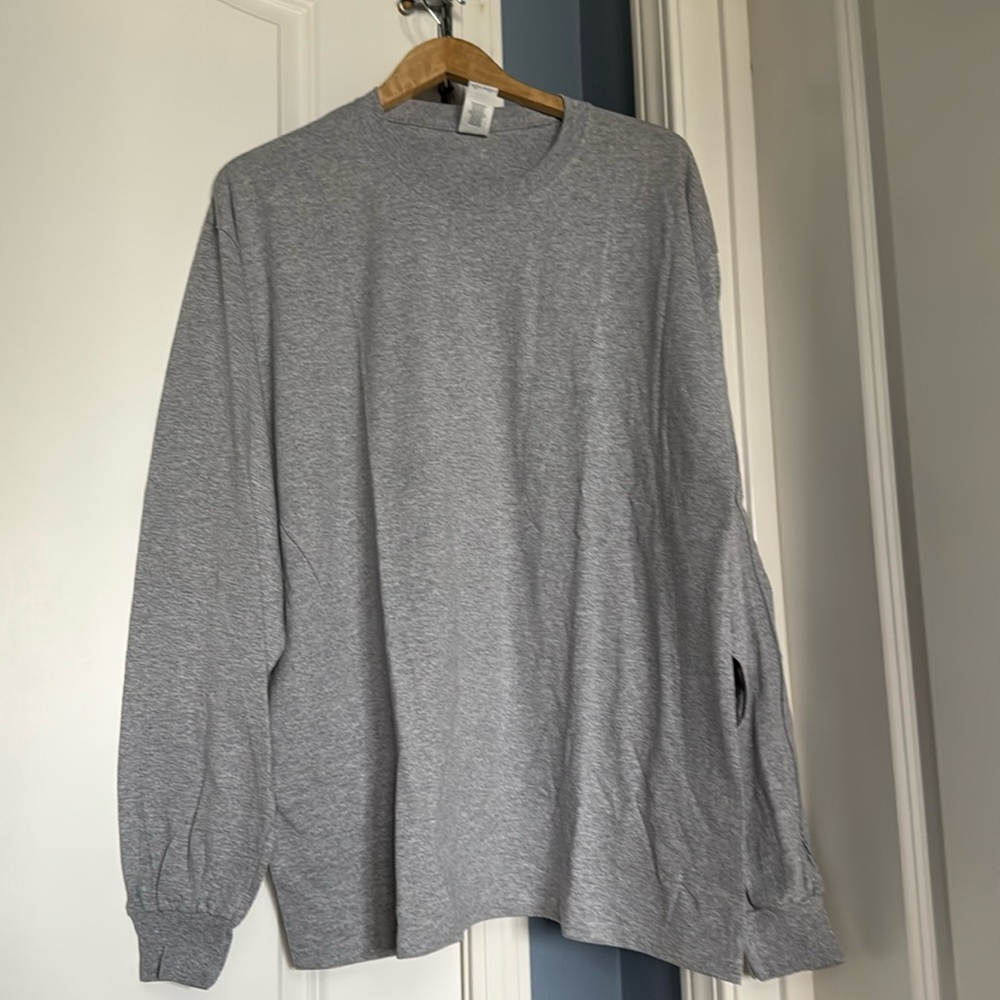 Hemowear long sleeved T-shirt left sleeve access for dialysis